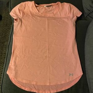 Women’s Under Armour T-shirt Pink M